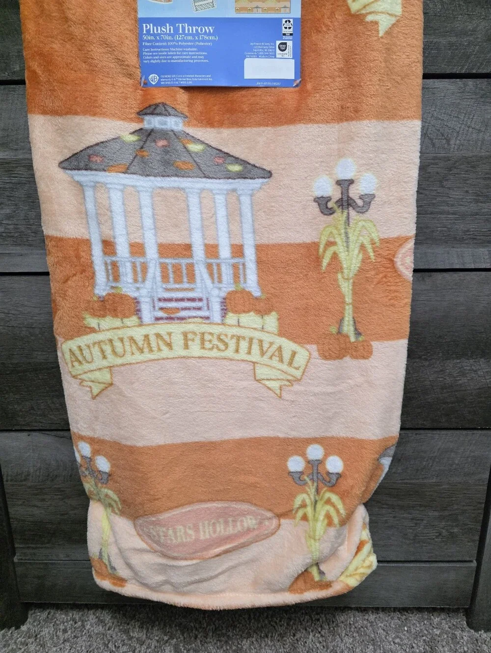 Gilmore Girls Stars Hollow Autumn Festival Plush Throw Blanket New